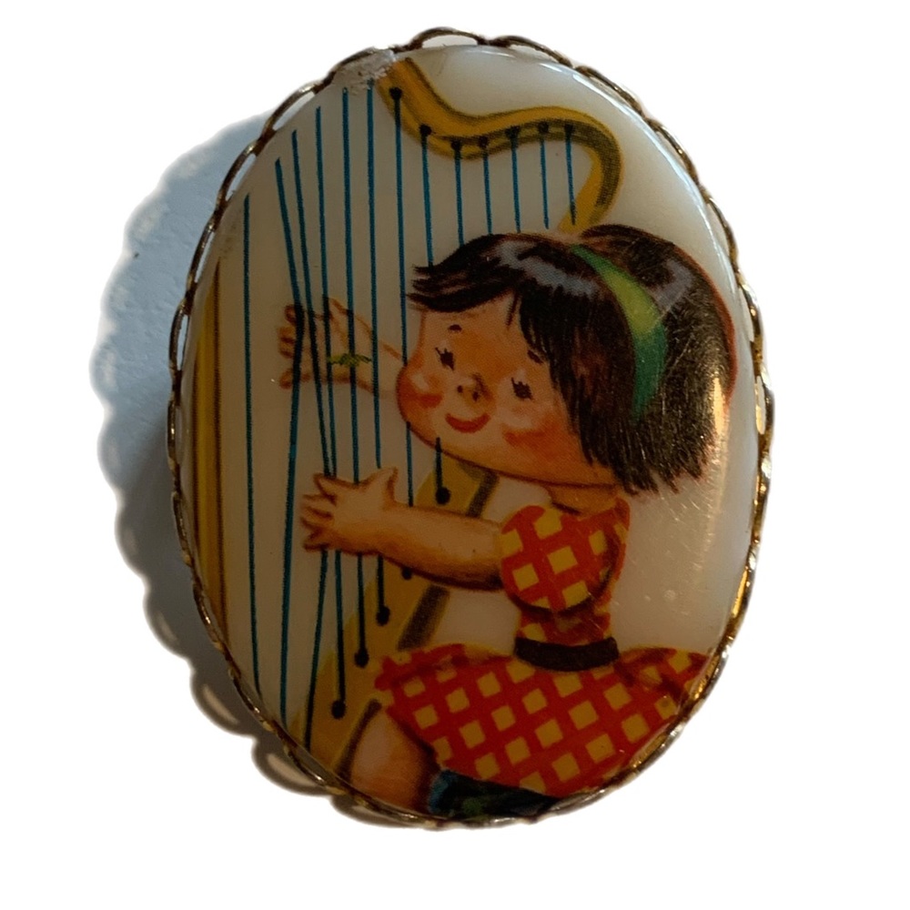 Vintage 1960s Darling Harp Player Girl Brooch